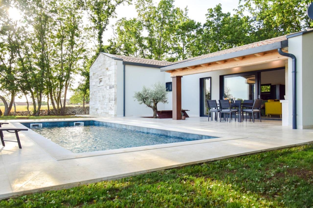 Вілла Casa Bosca With Heated Pool Sveti Petar u Sumi Екстер'єр фото